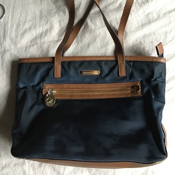 MICHAEL KORS NAVY BLUE NYLON PURSE - Picture 1 of 5